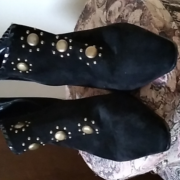 vanelli Shoes - Vanelli Embellished suede boots